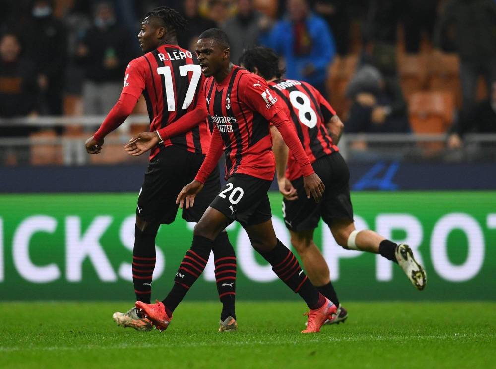  AC米兰绝杀佛罗伦萨，皮奥利赛后盛赞莱奥  